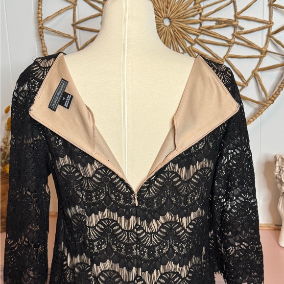 Jessica Howard Black and Tan Sheath Dress with Bell Sleeves - Picture 5 of 7